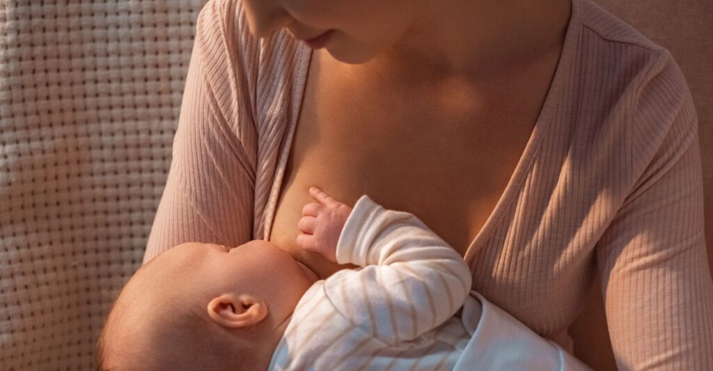 allaitement mixte entre maman et bébé